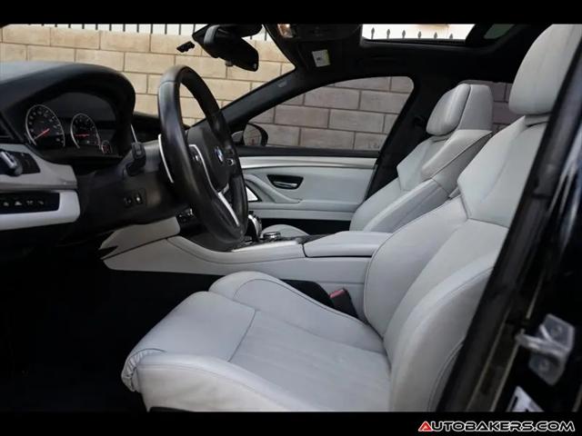 2016 BMW M5 Standard