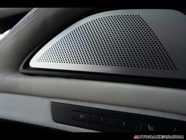 2016 BMW M5 Standard
