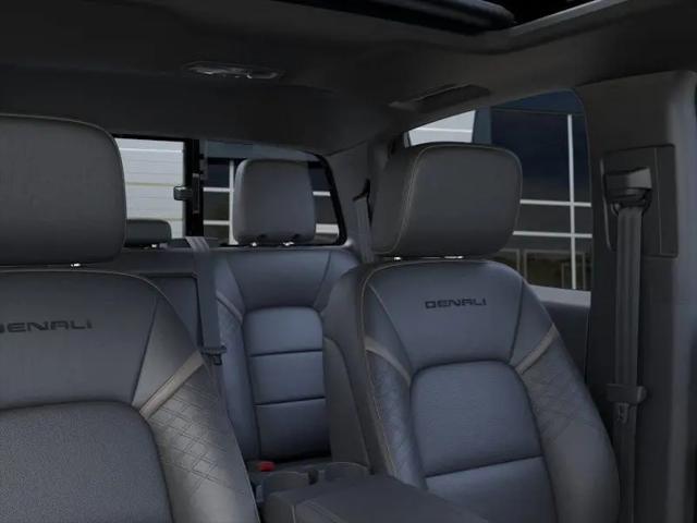 2026 GMC Canyon Denali, 4WD