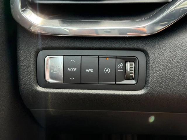2026 GMC Acadia Elevation AWD