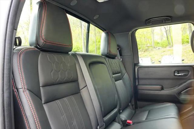 2023 Nissan Frontier Crew Cab PRO-4X 4x4