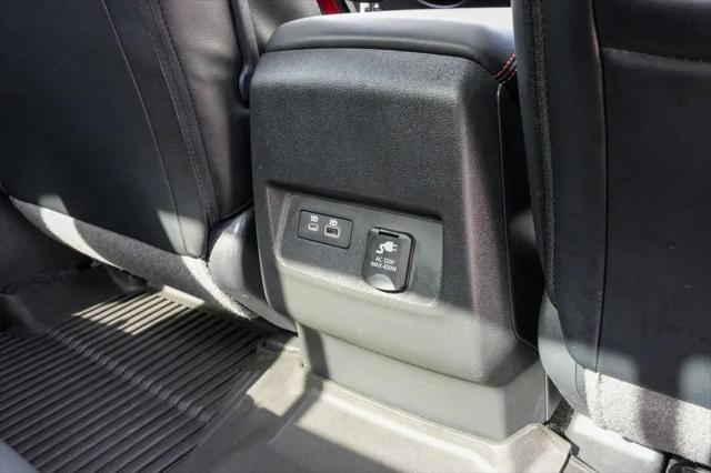 2023 Nissan Frontier Crew Cab PRO-4X 4x4