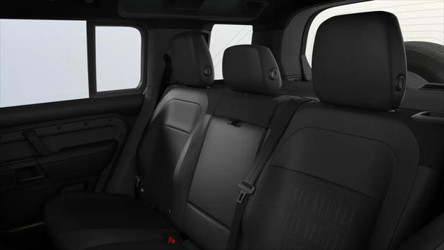 2026 Land Rover Defender P635 OCTA Black