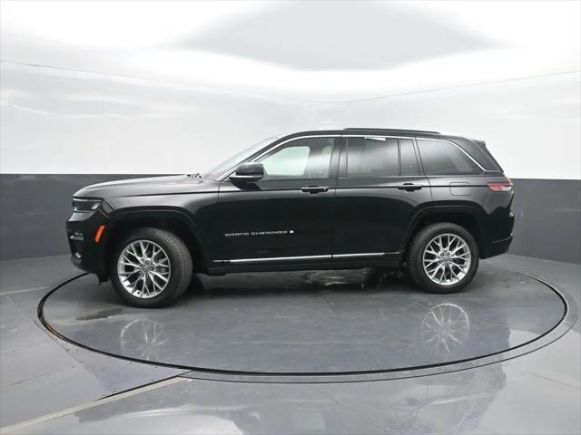 2022 Jeep Grand Cherokee Summit 4x4 for sale in Charles City, IA