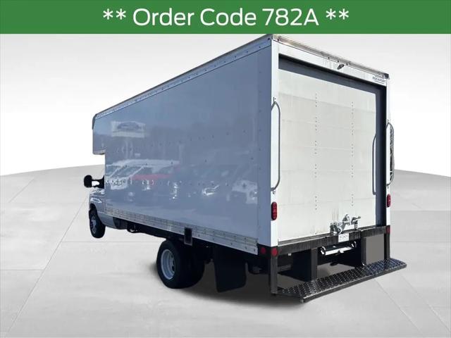 2026 Ford E-450 Cutaway E-Series Cutaway