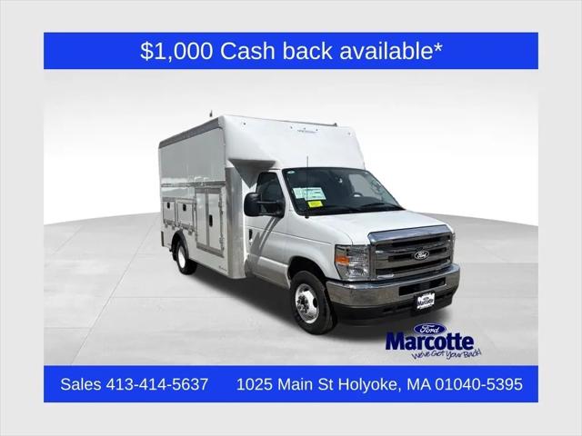 2026 Ford E-350 Cutaway E-Series Cutaway for sale in Holyoke, MA