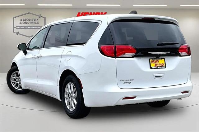 2023 Chrysler Voyager LX
