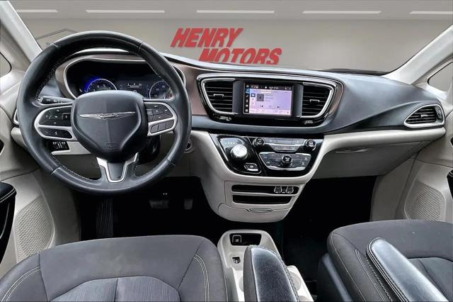 2023 Chrysler Voyager LX