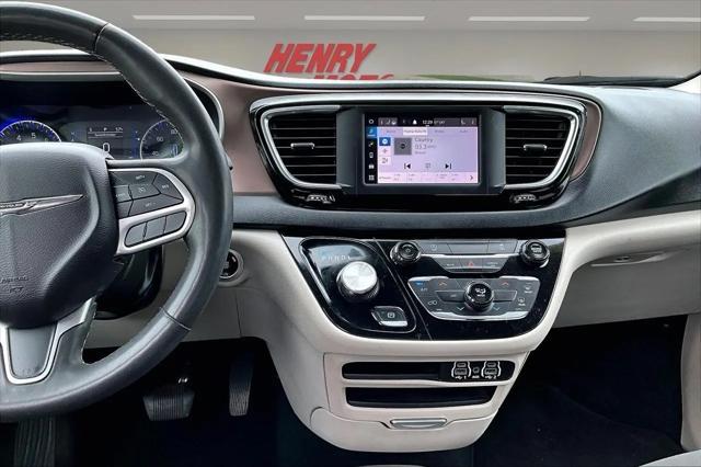 2023 Chrysler Voyager LX