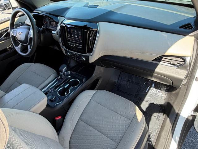 2023 Chevrolet Traverse FWD LS