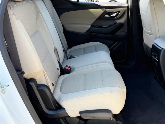 2023 Chevrolet Traverse FWD LS