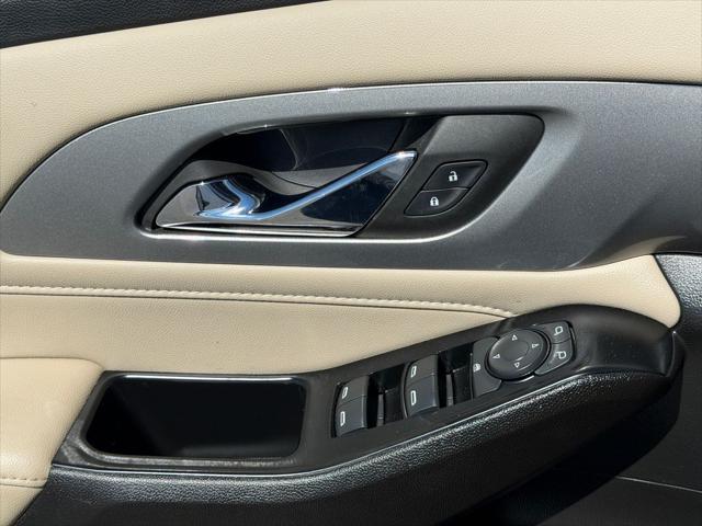2023 Chevrolet Traverse FWD LS