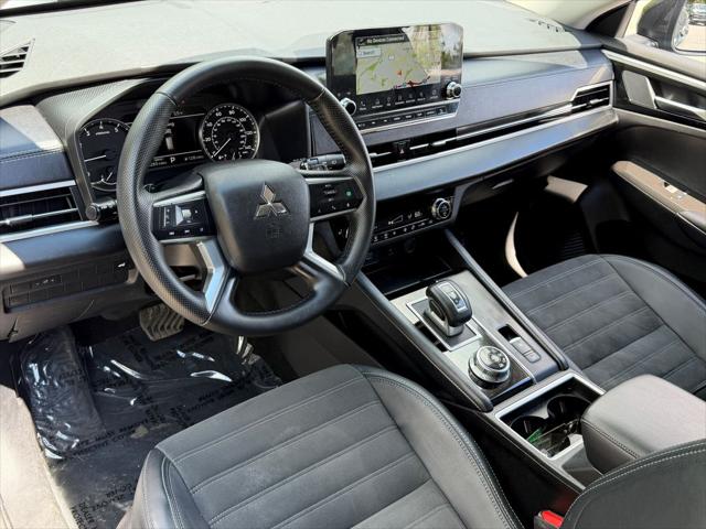 2024 Mitsubishi Outlander SE Black Edition S-AWC