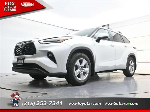 2025 Toyota Highlander LE