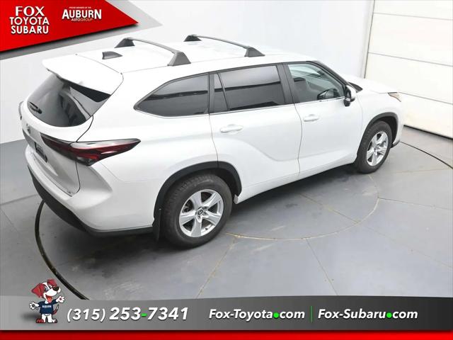 2025 Toyota Highlander LE