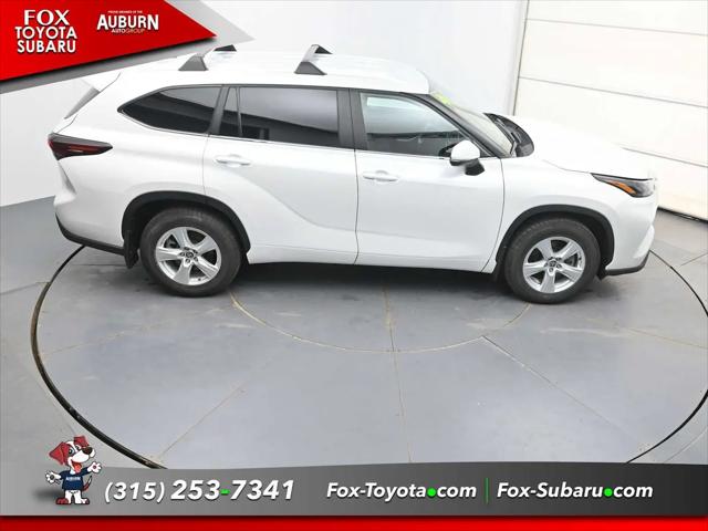 2025 Toyota Highlander LE