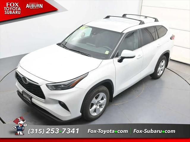2025 Toyota Highlander LE