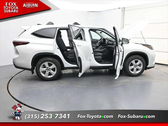 2025 Toyota Highlander LE