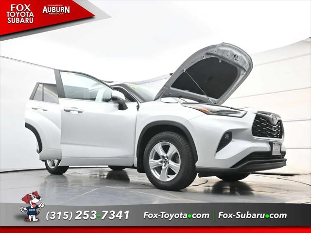 2025 Toyota Highlander LE
