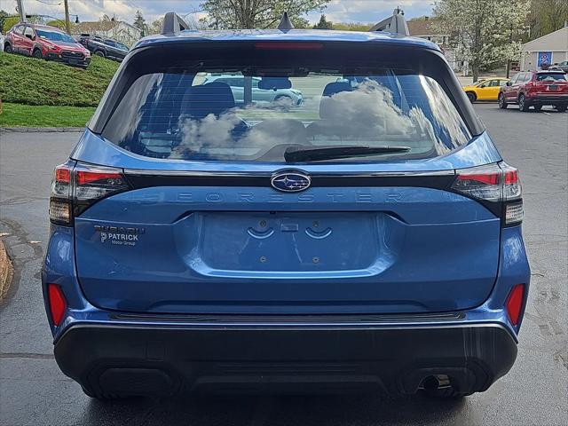 2025 Subaru Forester Base