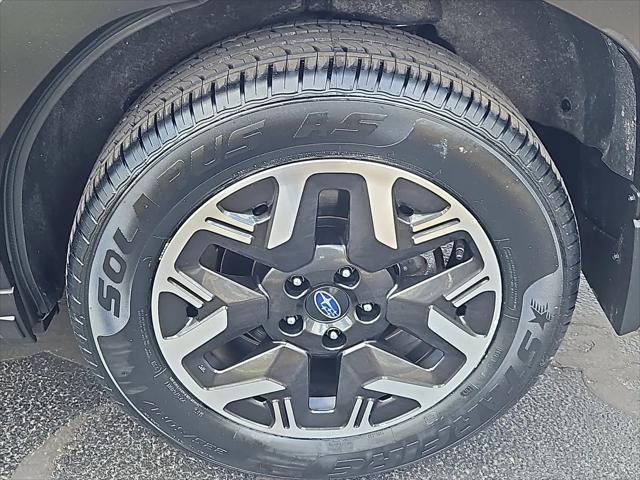 2025 Subaru Forester Base