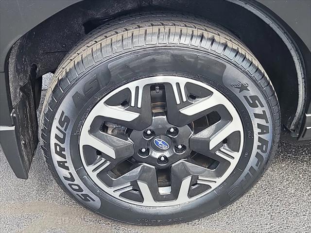 2025 Subaru Forester Base
