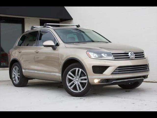 2016 Volkswagen Touareg TDI Lux for sale in Geneva, IL