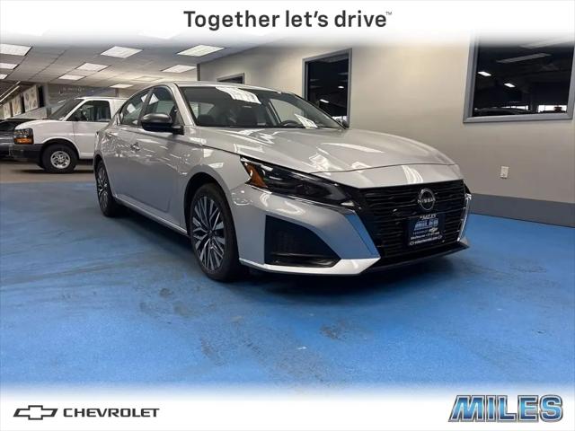 2024 Nissan Altima SV FWD for sale in Decatur, IL