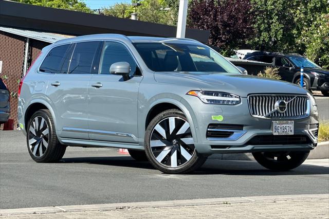 2023 Volvo XC90 Recharge T8 Ultimate Bright Theme 7-Seater
