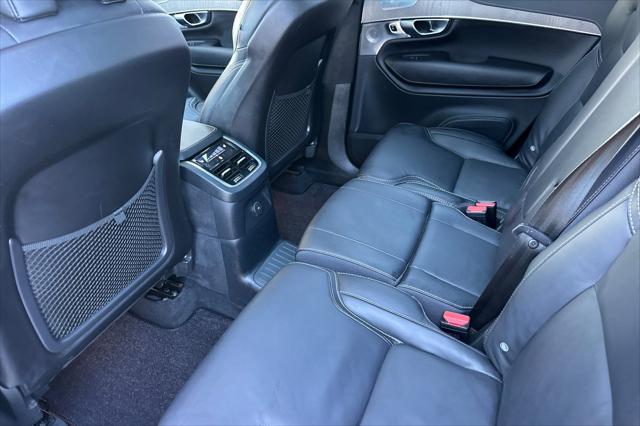2023 Volvo XC90 Recharge T8 Ultimate Bright Theme 7-Seater