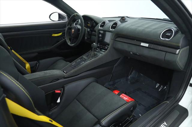 2025 Porsche 718 Cayman GT4 RS