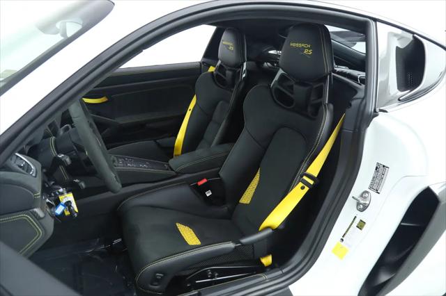 2025 Porsche 718 Cayman GT4 RS