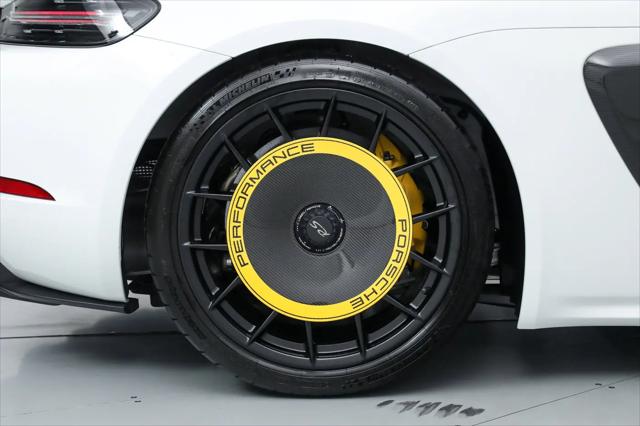 2025 Porsche 718 Cayman GT4 RS