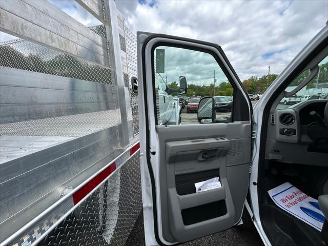 2027 Ford E-Series Cutaway Base