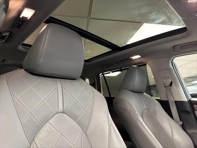 2020 Toyota Highlander Platinum