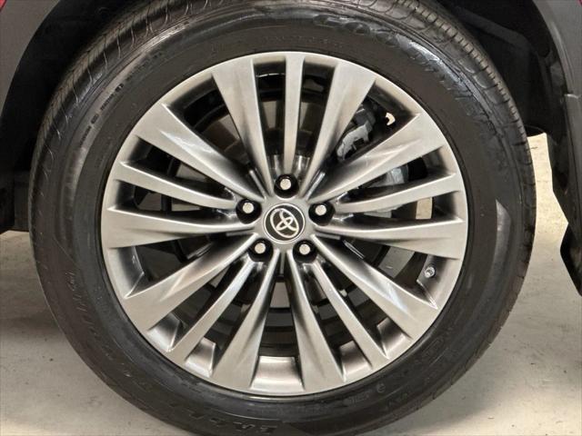 2020 Toyota Highlander Platinum