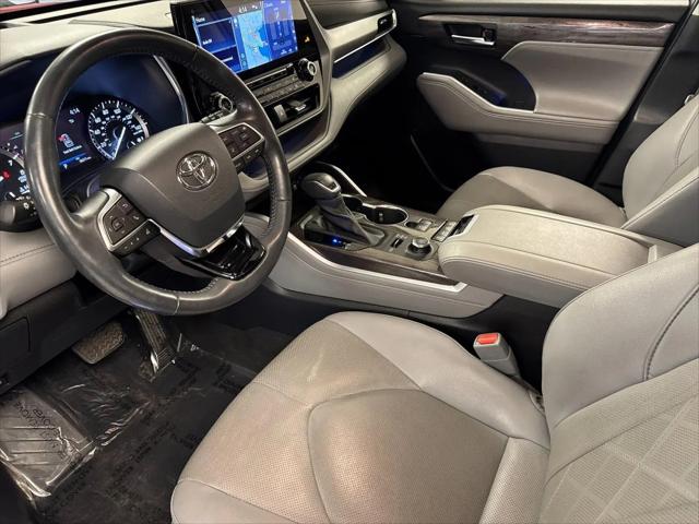 2020 Toyota Highlander Platinum