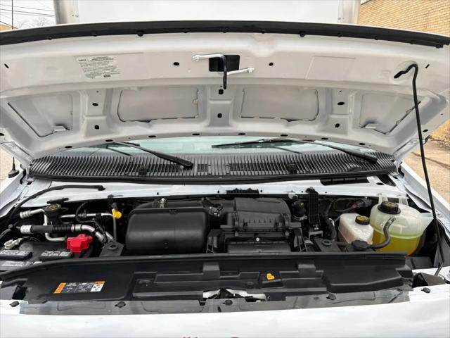 2022 Ford E-350 Cutaway Base