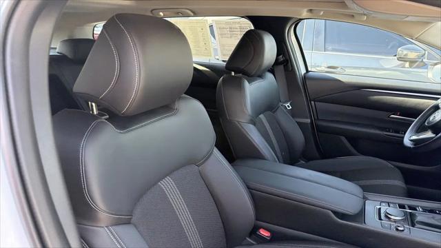 2023 Mazda CX-50 2.5 S Preferred Plus