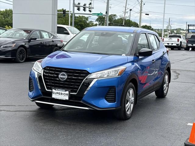 2024 Nissan Kicks S Xtronic CVT