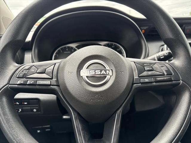 2024 Nissan Kicks S Xtronic CVT