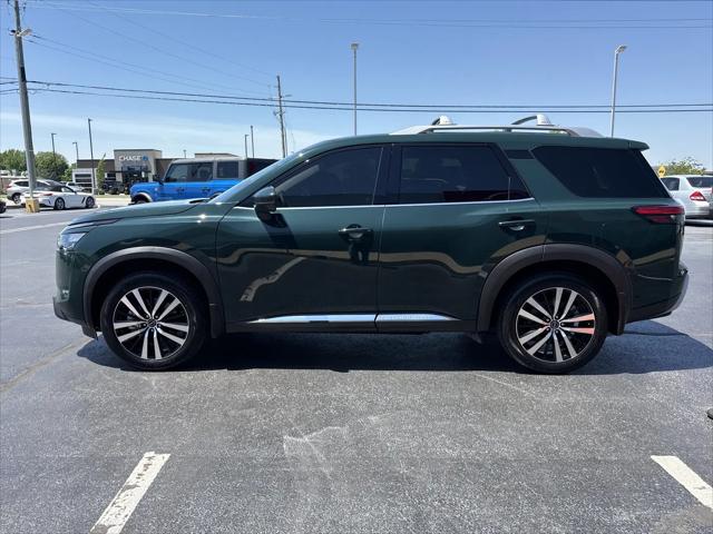 2025 Nissan Pathfinder Platinum FWD