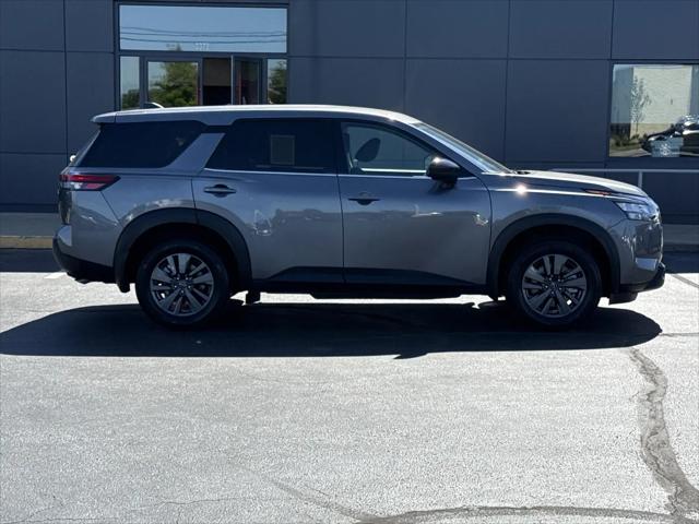 2024 Nissan Pathfinder S FWD