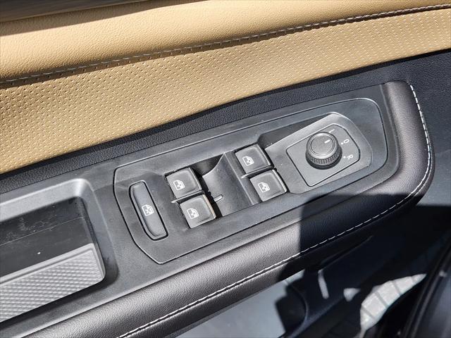 2026 Volkswagen Atlas Cross Sport SE with Technology