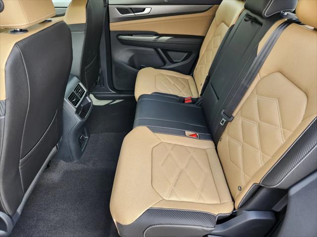 2026 Volkswagen Atlas Cross Sport SE with Technology