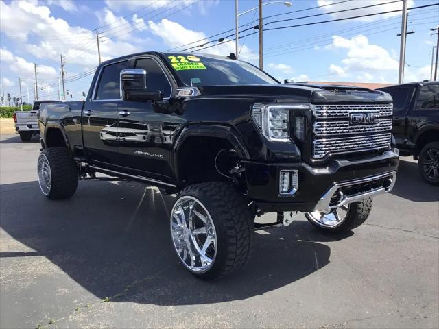 2022 GMC Sierra 2500HD 4WD Crew Cab Standard Bed Denali