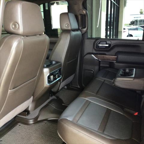 2022 GMC Sierra 2500HD 4WD Crew Cab Standard Bed Denali