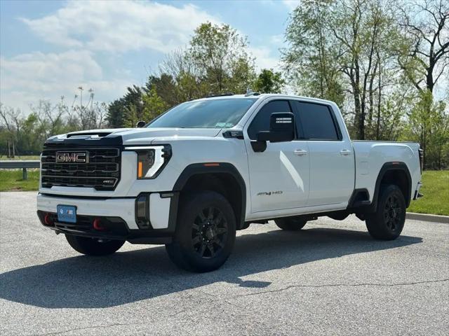2024 GMC Sierra 2500HD 4WD Crew Cab Standard Bed AT4