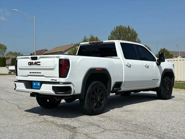 2024 GMC Sierra 2500HD 4WD Crew Cab Standard Bed AT4