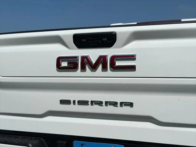 2024 GMC Sierra 2500HD 4WD Crew Cab Standard Bed AT4